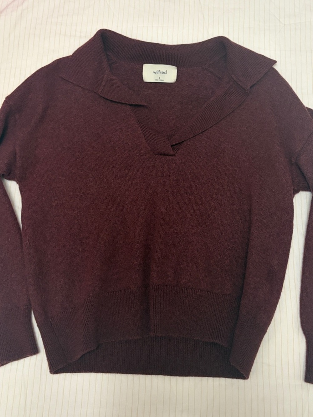 Wilfred Maroon V-Neck Collared Sweater
